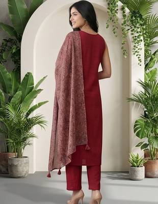 Women Ethnic Motifs Regular Kurta with Trousers & With Dupatta 7