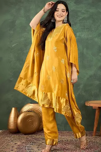 Women Ethnic Motifs Printed Regular Thread Work Kurta with Trousers