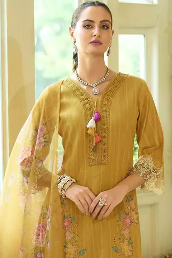 women floral embroidered regular thread work  cotton kurta with trousers & with dupatta