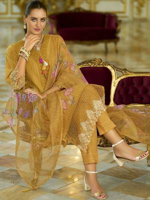 Women Floral Embroidered Regular Thread Work Pure Cotton Kurta with Trousers & With Dupatta 7