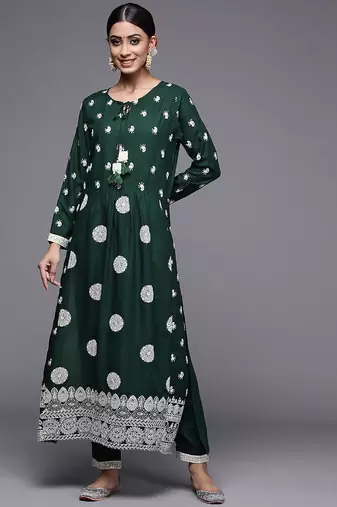 Women Green Ethnic Motifs Embroidered Kurta with Trousers