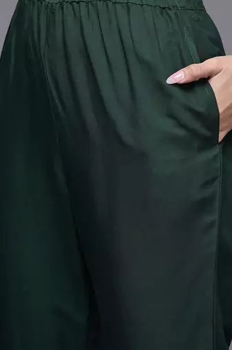 Women Green Ethnic Motifs Embroidered Kurta with Trousers