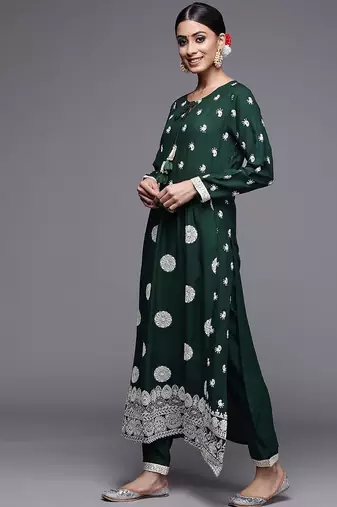 Women Green Ethnic Motifs Embroidered Kurta with Trousers