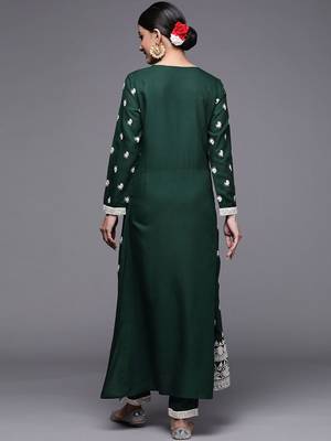 Women Green Ethnic Motifs Embroidered Kurta with Trousers 5