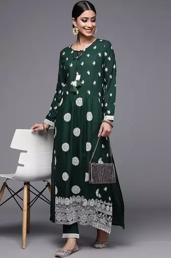 Women Green Ethnic Motifs Embroidered Kurta with Trousers