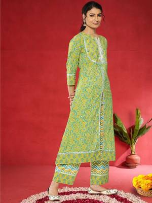 Women Floral Printed Regular Pure Cotton Kurta With Palazzos & Dupatta 4
