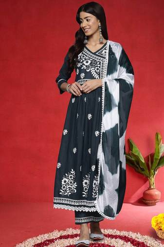 Ethnic Motifs Embroidered Angrakha V-Neck A-Line Kurta With Trousers & Dupatta