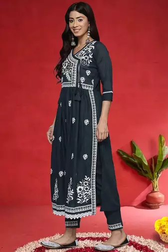 Ethnic Motifs Embroidered Angrakha V-Neck A-Line Kurta With Trousers & Dupatta