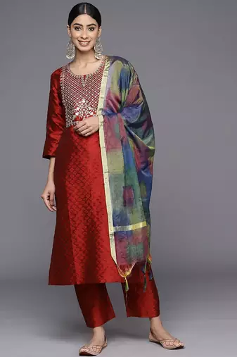 Women Floral Embroidered Kurta with Trousers & Dupatta