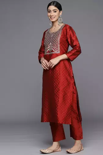 Women Floral Embroidered Kurta with Trousers & Dupatta