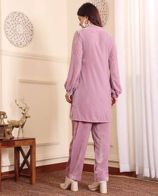 V-Neck Velvet Straight Kurta With Trousers 5