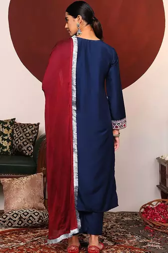 Blue Ethnic Motifs Embroidered Thread Work Kurta With Trousers & Dupatta