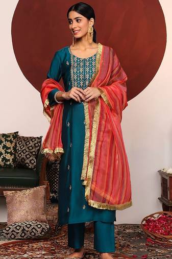 Women Ethnic Motifs Embroidered Regular Thread Work Kurta with Trousers & With Dupatta