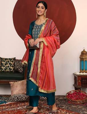 Women Ethnic Motifs Embroidered Regular Thread Work Kurta with Trousers & With Dupatta 7