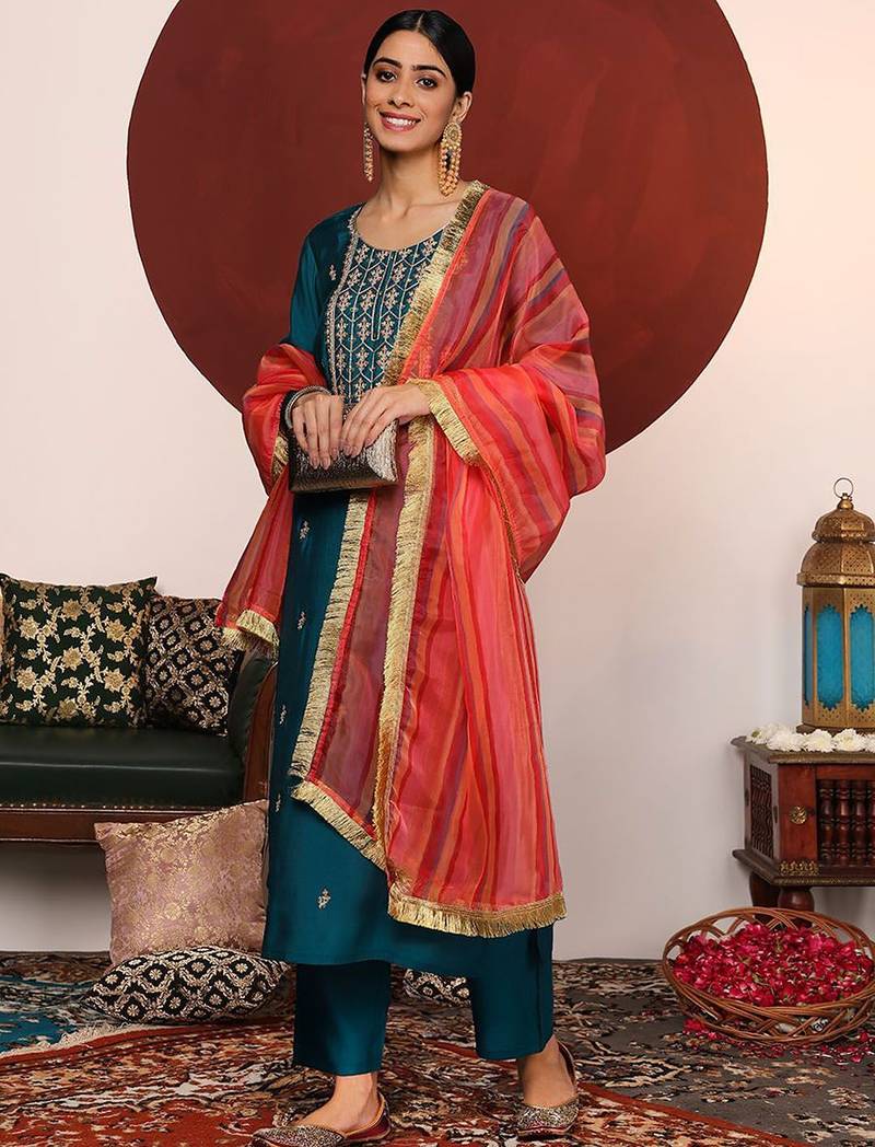 Women Ethnic Motifs Embroidered Regular Thread Work Kurta with Trousers & With Dupatta