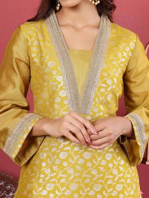 Floral Woven Design Sequinned Jacquard Kurta With Trouser & Dupatta 2