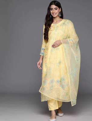 Floral Printed Zari Regular Kurta with Trousers & Dupatta 6