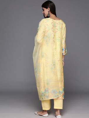 Floral Printed Zari Regular Kurta with Trousers & Dupatta 8