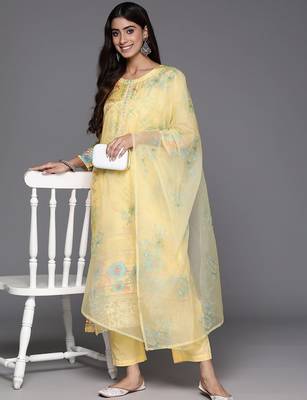 Floral Printed Zari Regular Kurta with Trousers & Dupatta 1
