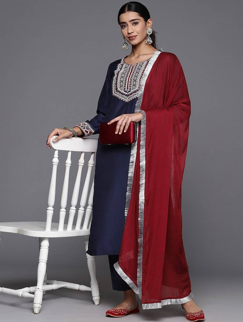 Women Ethnic Motifs Embroidered Regular Kurta with Trousers & With Dupatta