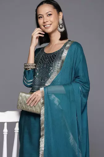 Women Yoke Design Regular Kurta with Trousers & With Dupatta
