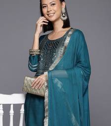 Women Yoke Design Regular Kurta with Trousers & With Dupatta