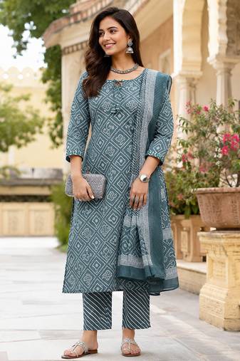 women's straight side slit  mirror work  kurta pant set with digital mal dupatta