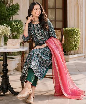  women's kalamkari print straight side slit kurta pant set with organza dupatta 2