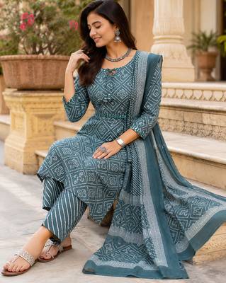 women's straight side slit  mirror work  kurta pant set with digital mal dupatta 3