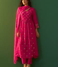 Pink cotton floral printed ethnic kurta set with matching dupatta