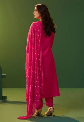 Pink cotton floral printed ethnic kurta set with matching dupatta 2