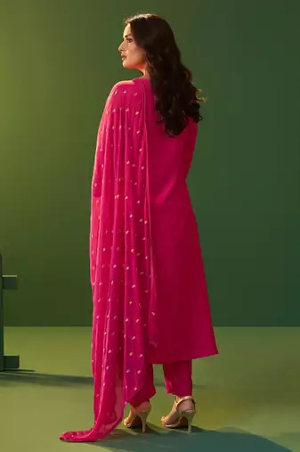 Pink cotton floral printed ethnic kurta set with matching dupatta