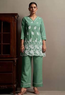 Green pure cotton schiffli embroidered straight co-ord set 3