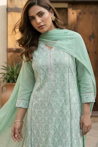 Green pure cotton embroidered thread work ethnic kurta set with matching dupatta