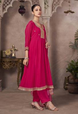 Pink georgette embroidered sequins work ethnic kurta set with matching dupatta 3