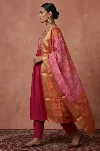 Pink chinon embroidered thread work ethnic kurta set with matching dupatta