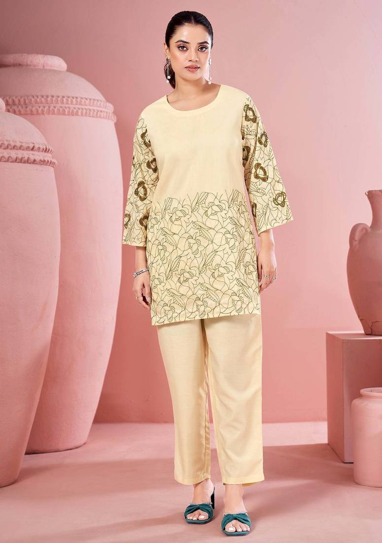 White embroidered cotton straight co-ord set