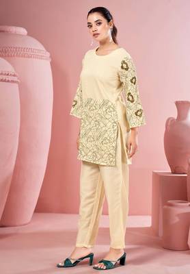 White embroidered cotton straight co-ord set 3