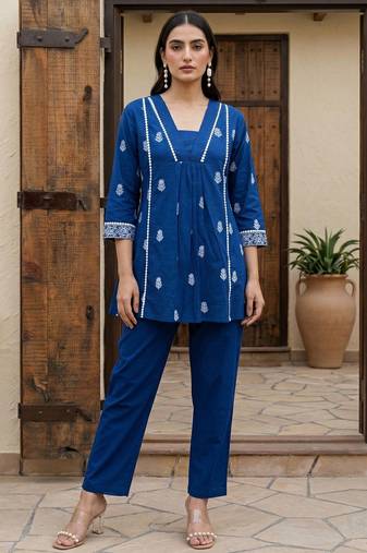 Dresoul pure cotton embroidered co-ord set
