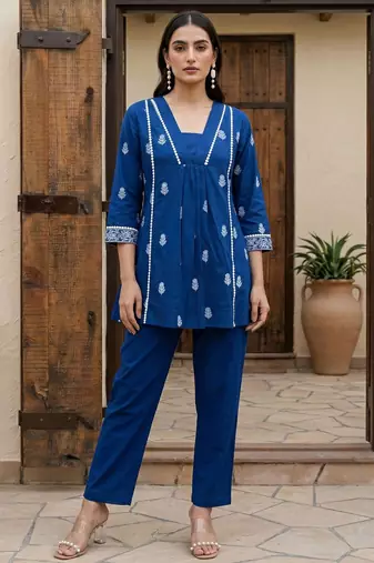 Dresoul pure cotton embroidered co-ord set
