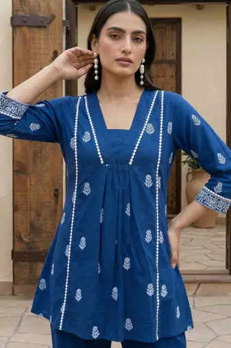 Dresoul pure cotton embroidered co-ord set