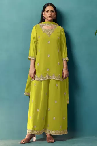 Green georgette embroidered zari work ethnic kurta set with matching dupatta