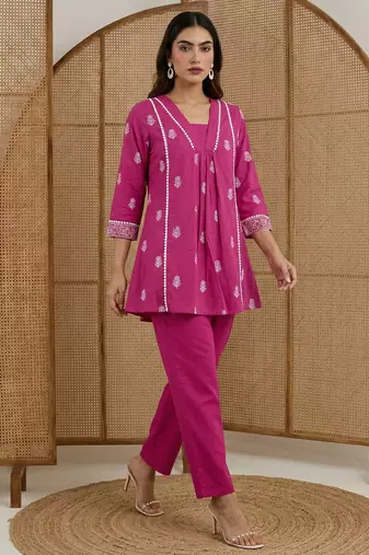 Dresoul pure cotton embroidered co-ord set