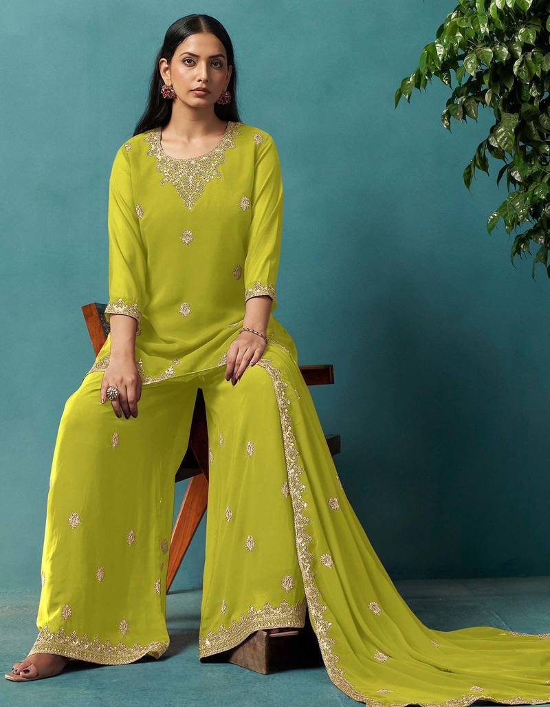 Green georgette embroidered zari work ethnic kurta set with matching dupatta