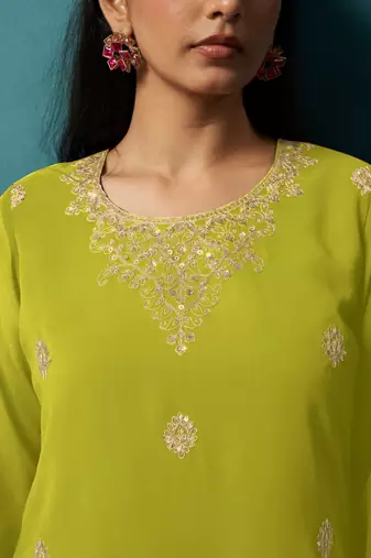 Green georgette embroidered zari work ethnic kurta set with matching dupatta