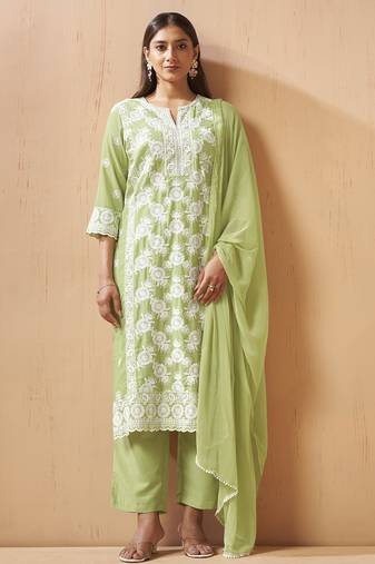 Green cotton blend embroidered thread work ethnic kurta set with matching dupatta