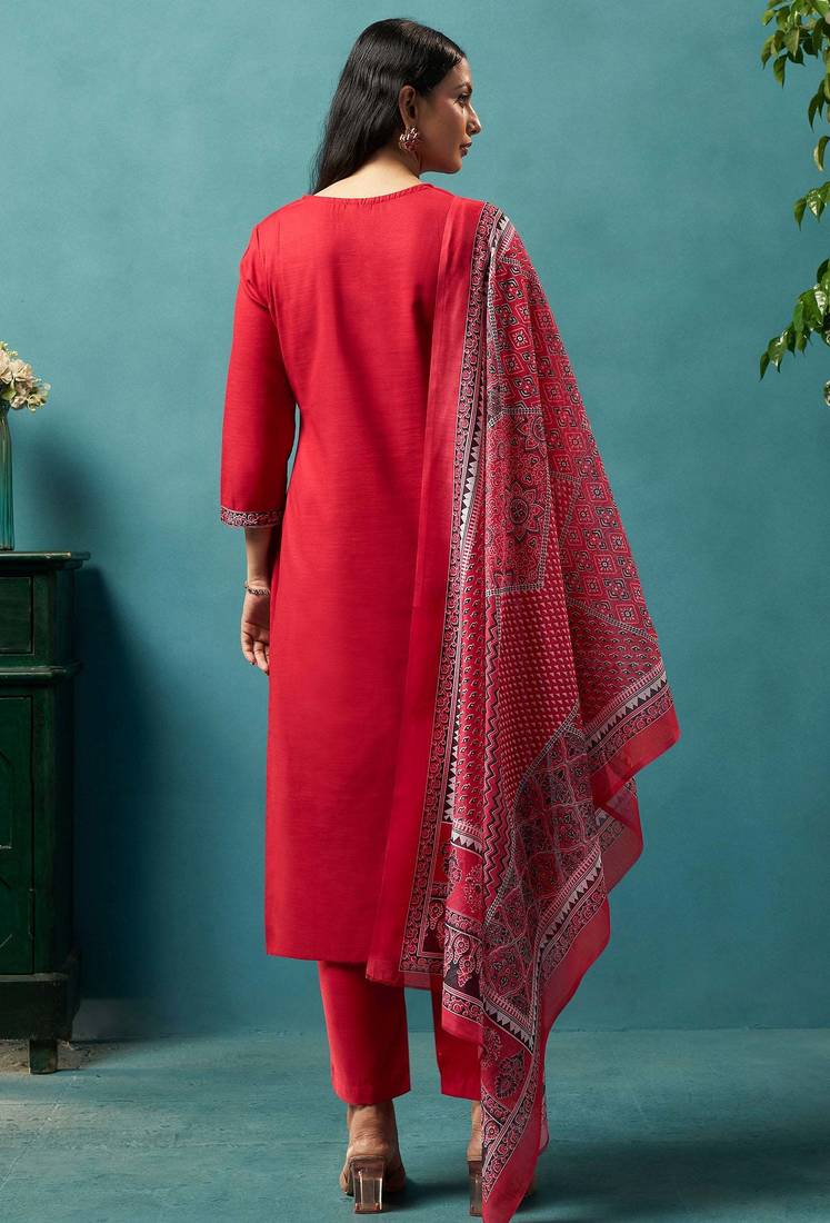 Red cotton blend geometric printed ethnic kurta set with matching dupatta