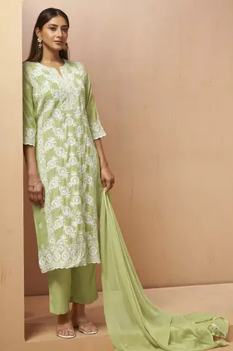 Green cotton blend embroidered thread work ethnic kurta set with matching dupatta