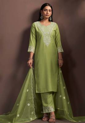 Green cotton blend embroidered thread work ethnic kurta set with matching dupatta 1