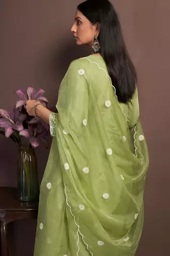 Green cotton blend embroidered thread work ethnic kurta set with matching dupatta